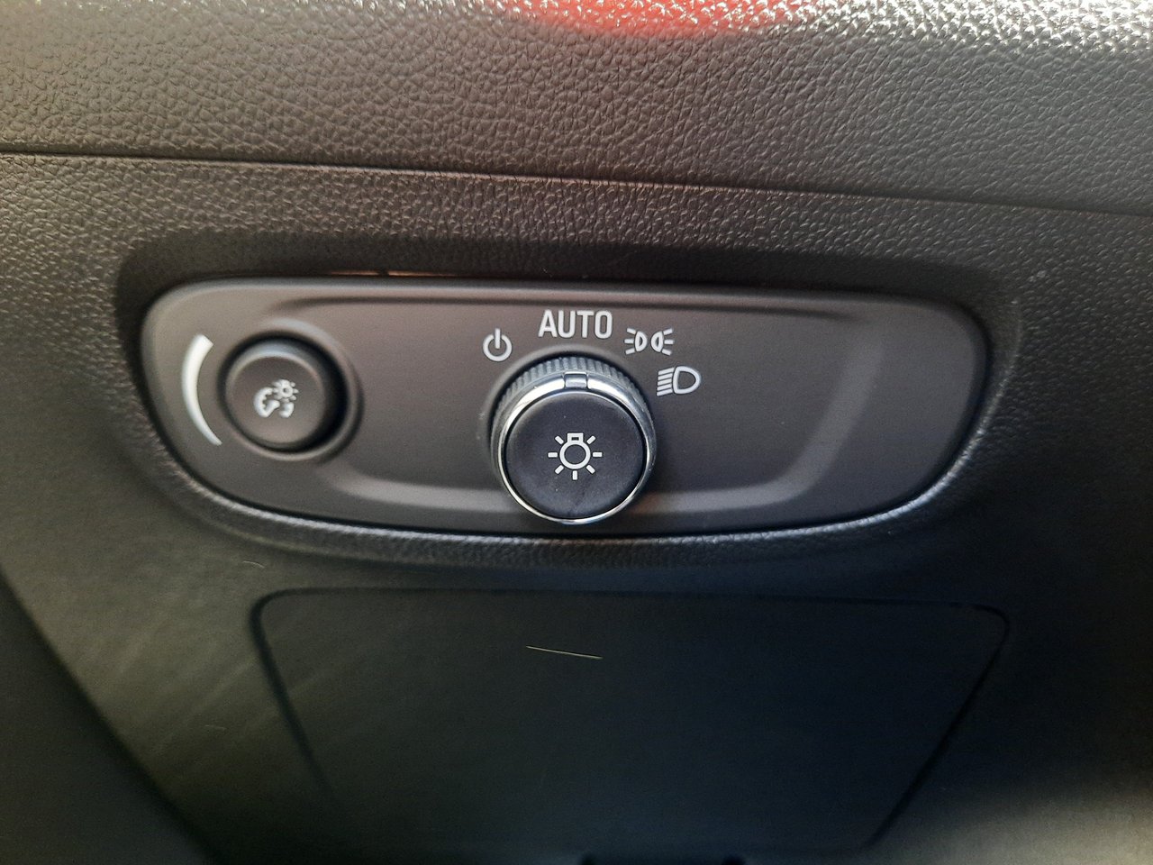 2026 Buick Encore GX Sport Touring-12