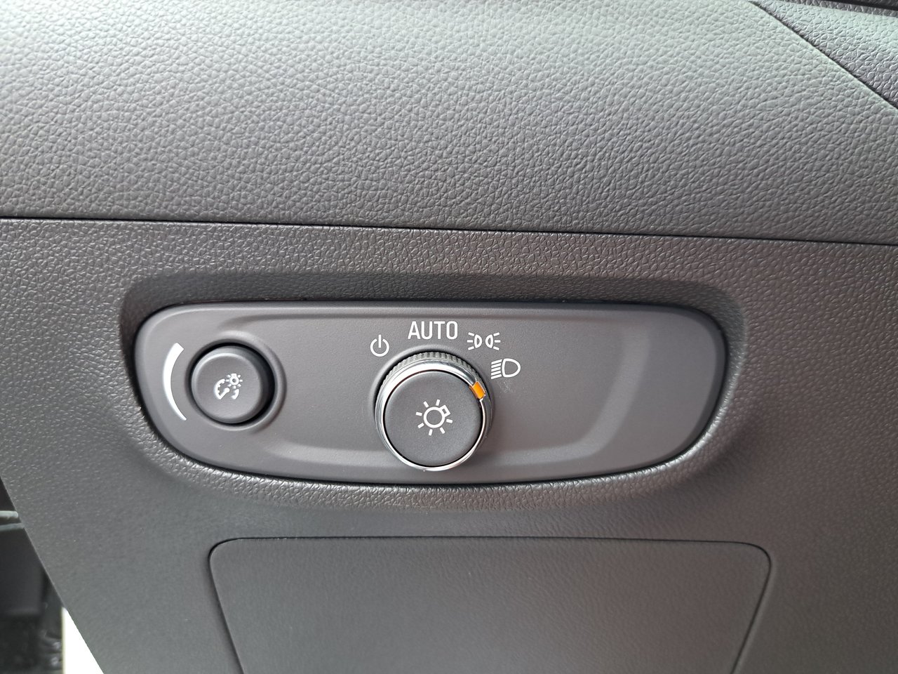 2026 Buick Encore GX Sport Touring-11