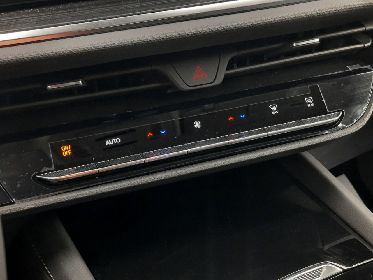 2025 Buick Envision Preferred-19