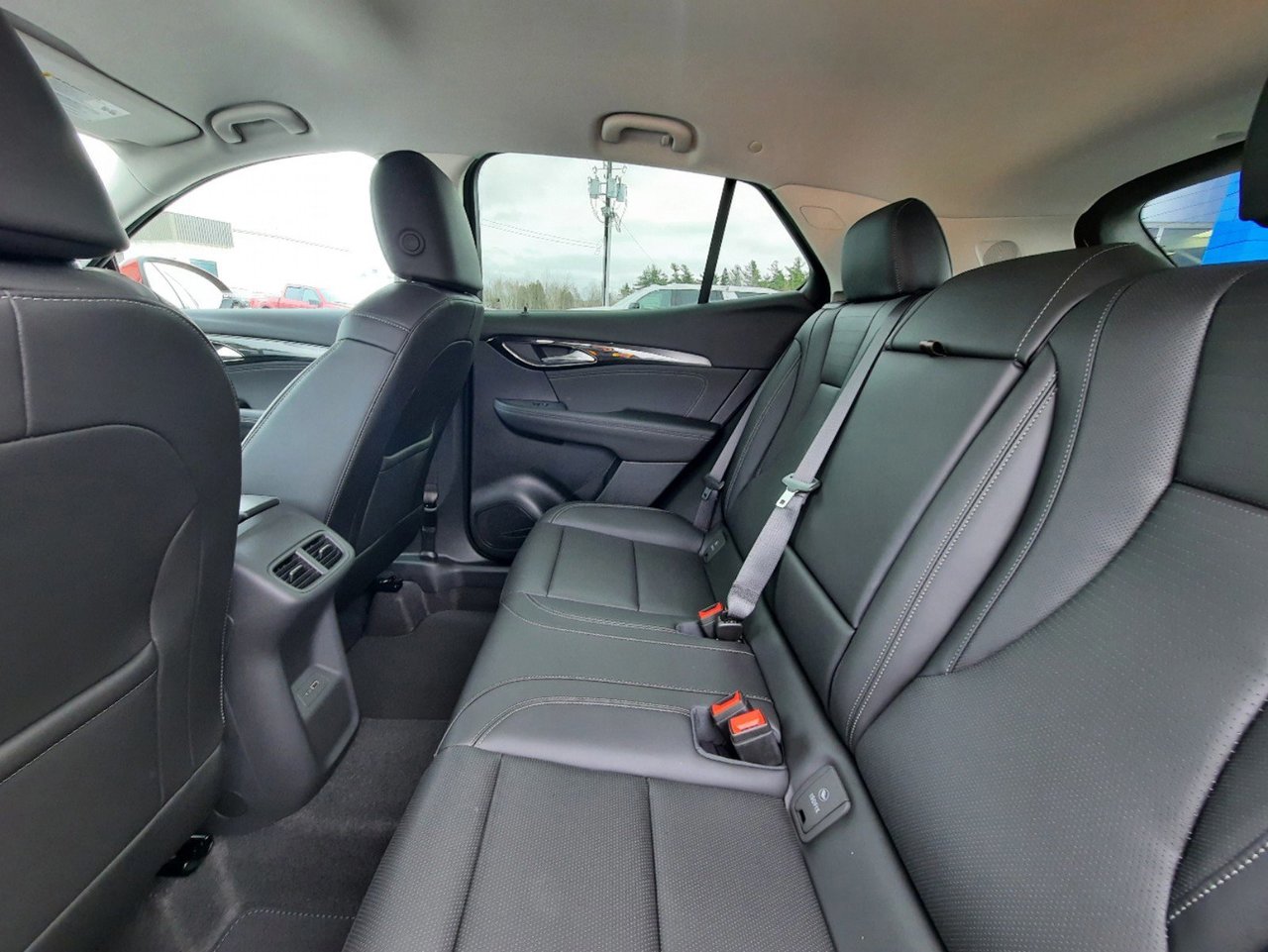 2025 Buick Envision Preferred-27