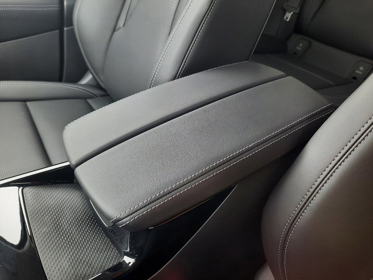 2025 Buick Envision Preferred-21