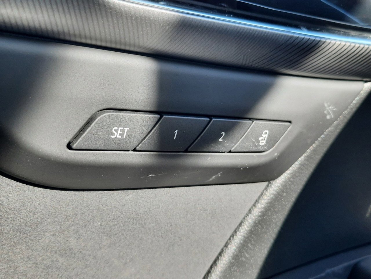 2025 Buick Envision Sport Touring-13