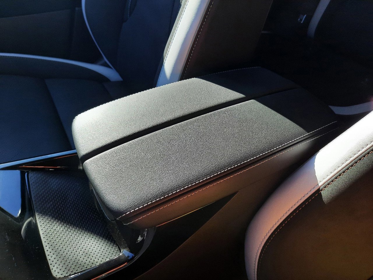 2025 Buick Envision Sport Touring-23