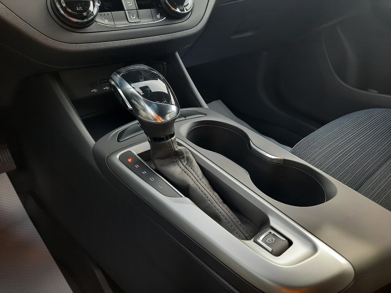 2025 Buick Envista Preferred-17