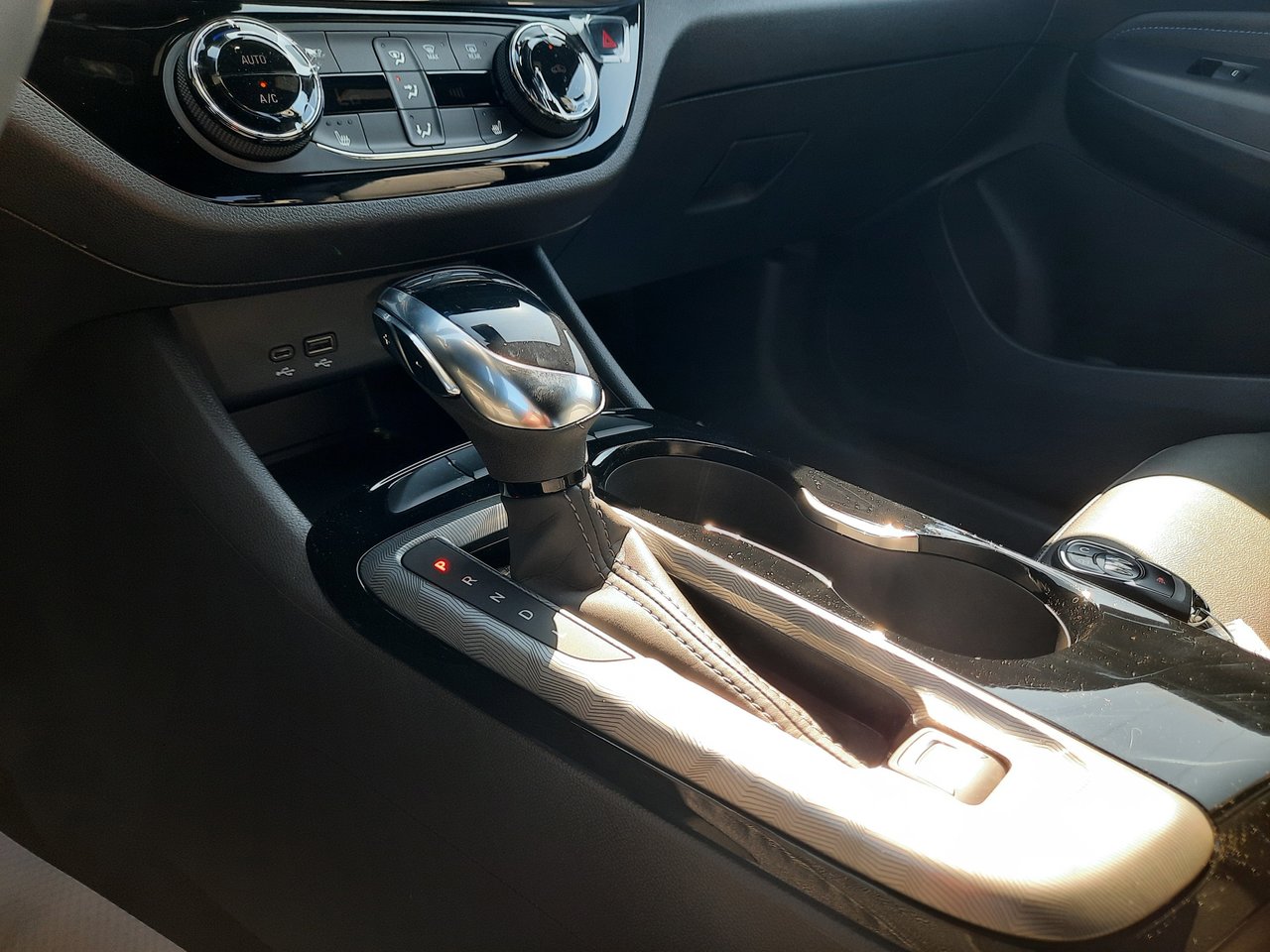 2025 Buick Envista Sport Touring-18