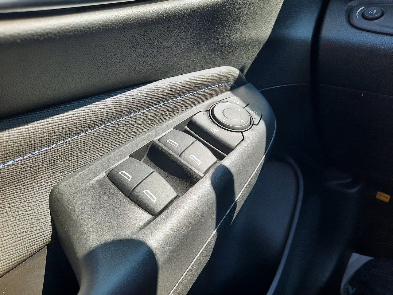 2025 Buick Envista Sport Touring-9