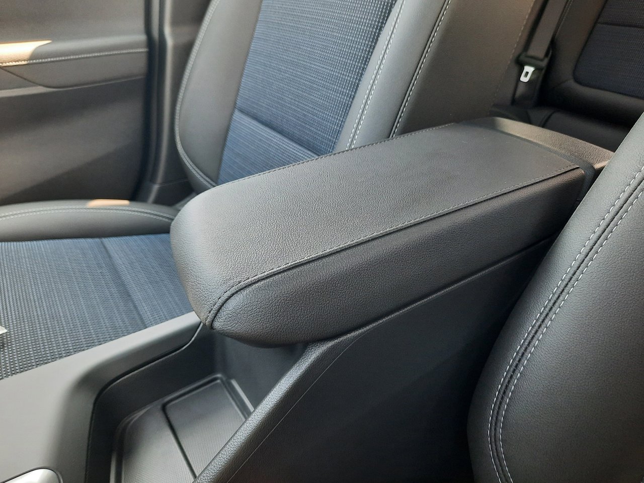 2025 Buick Envista Preferred-18