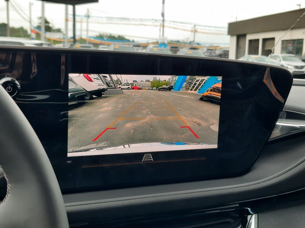 2025 Buick Envista Avenir-16