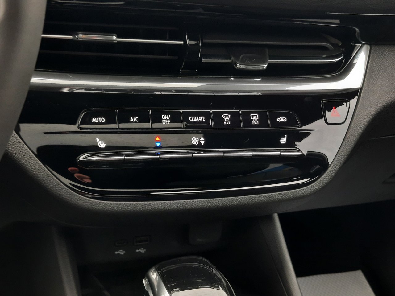 2025 Buick Envista Avenir-17