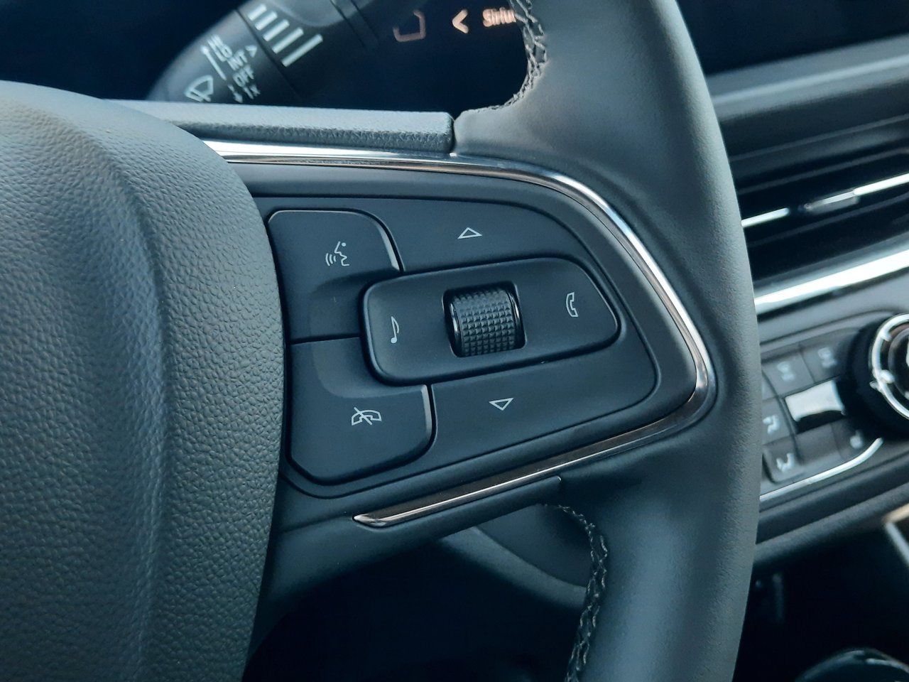 2025 Buick Envista Preferred-11