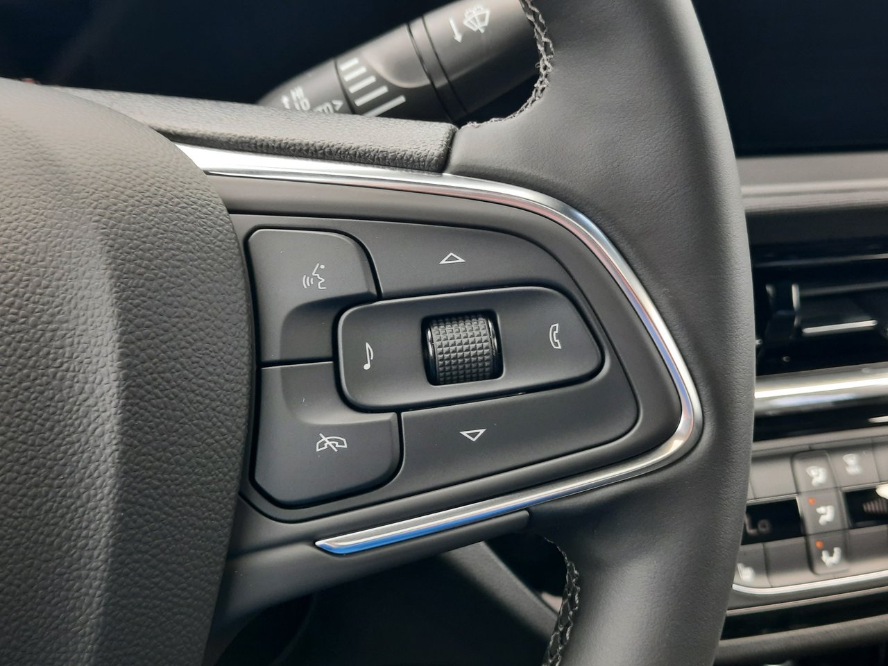 2026 Buick Envista Sport Touring-12