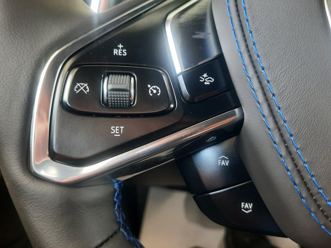 2026 Chevrolet Corvette 2LT-8