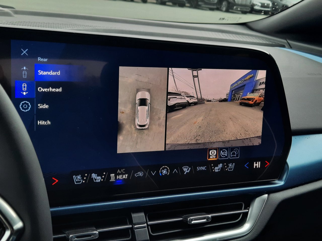 2026 Chevrolet Equinox EV 2LT-16