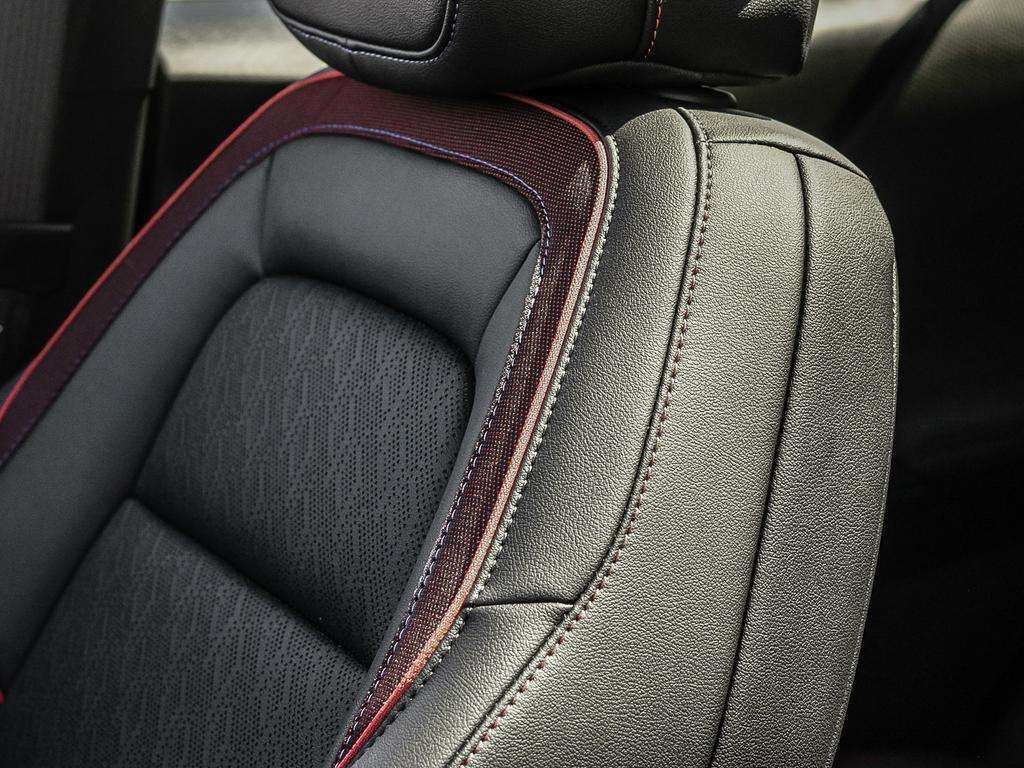 2027 Chevrolet Equinox RS-18