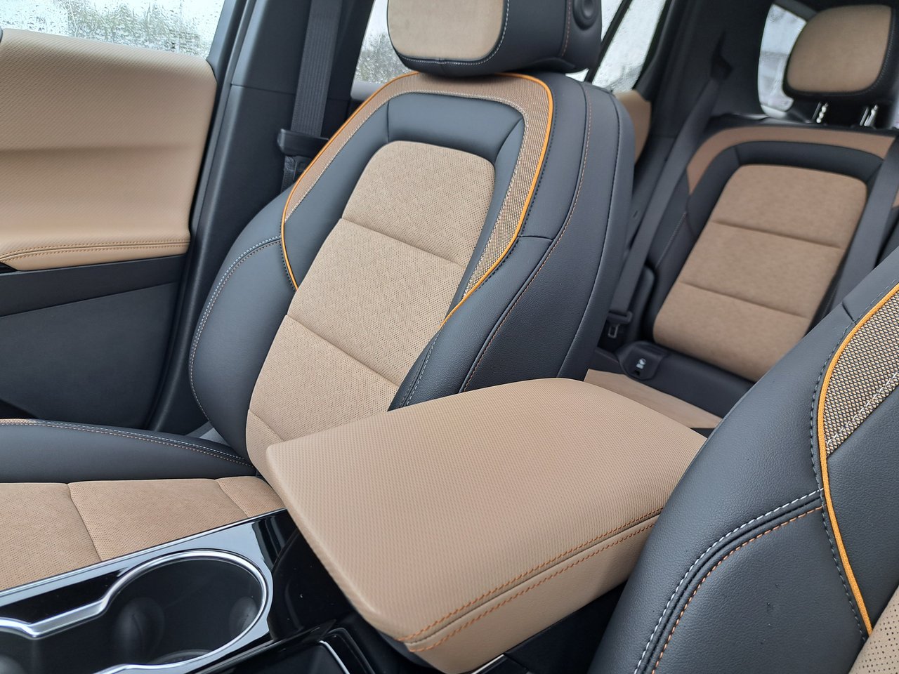 2027 Chevrolet Equinox ACTIV-26