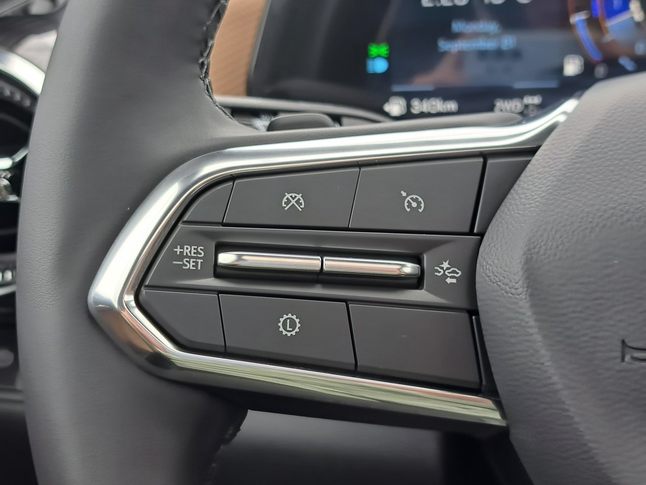 2027 Chevrolet Equinox ACTIV-17
