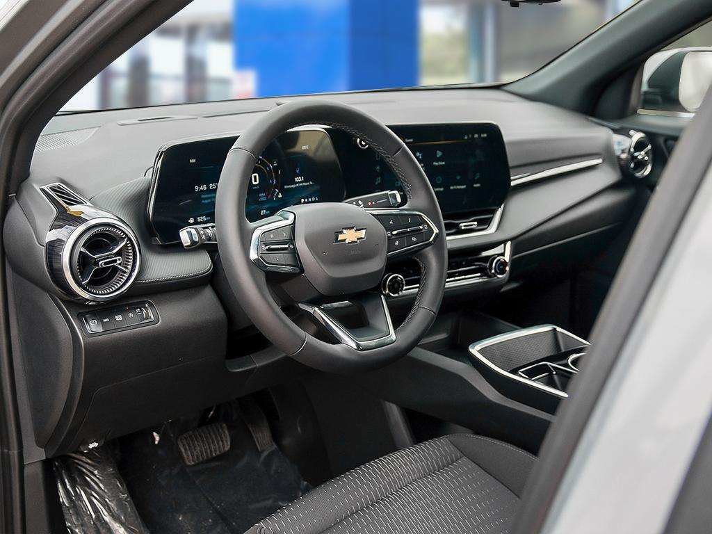 2027 Chevrolet Equinox LT-11