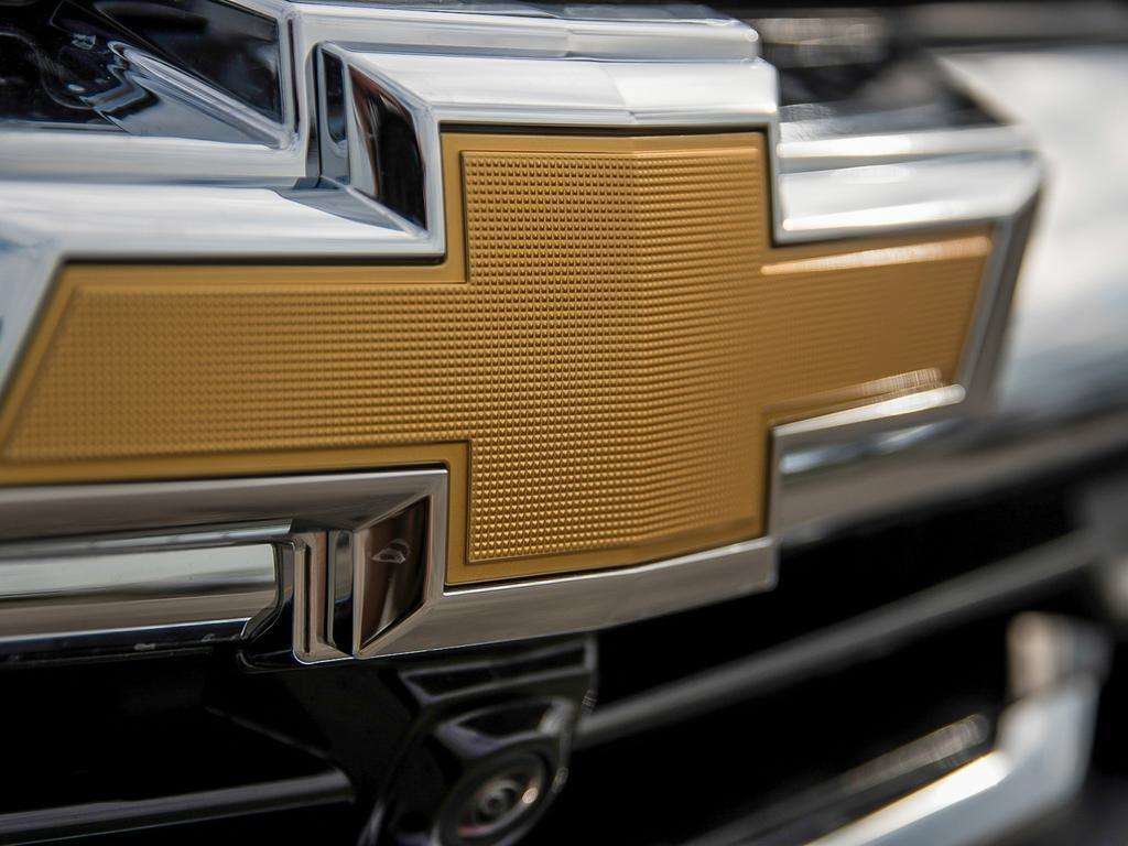 2027 Chevrolet Equinox LT-8