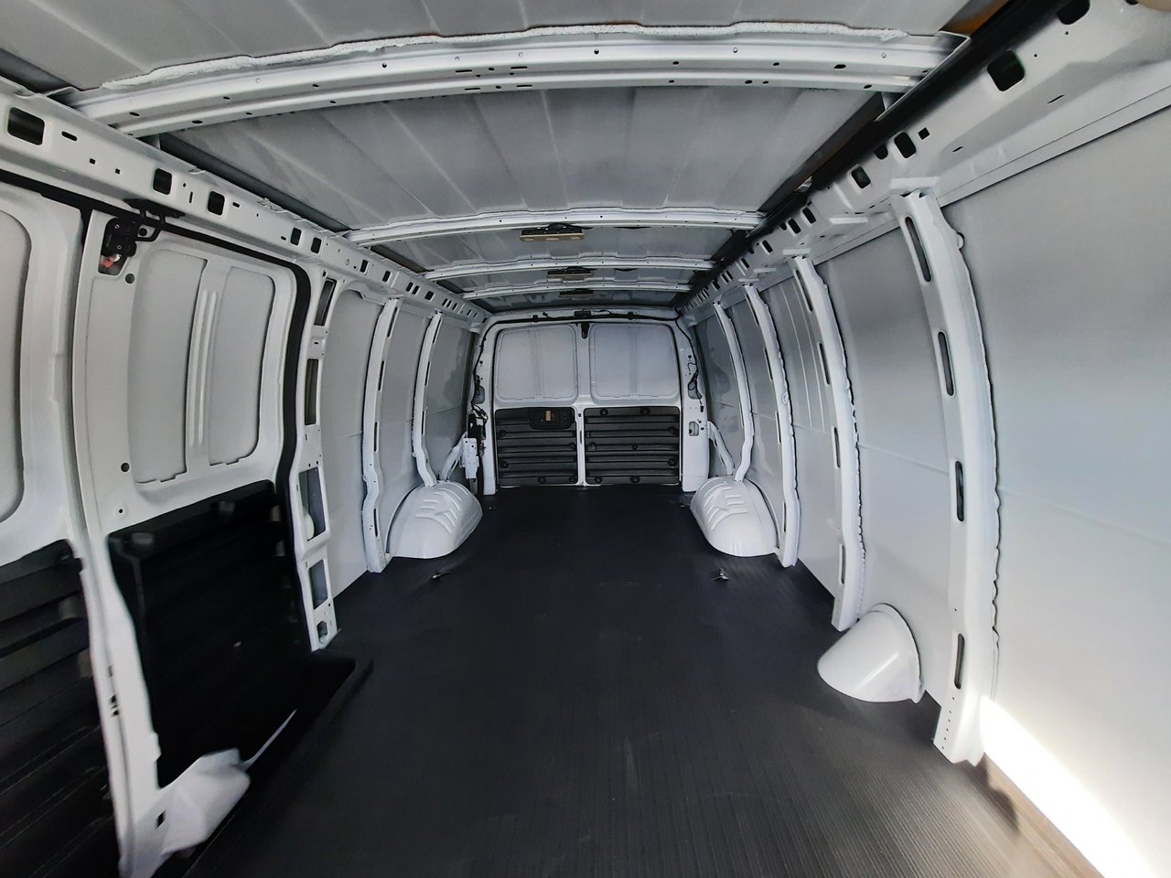 2025 Chevrolet Express Cargo 2500 WT 155''-21