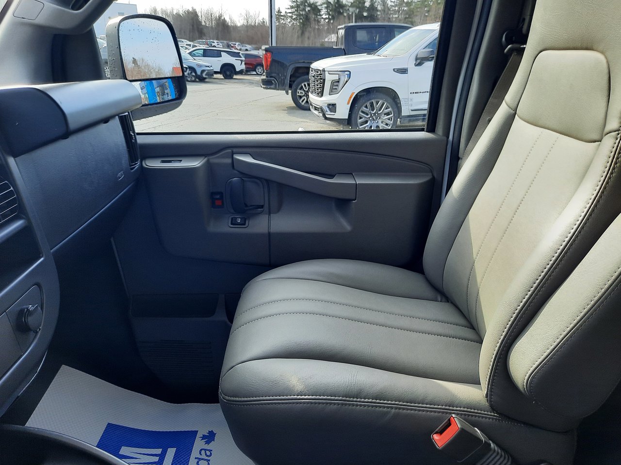 2025 Chevrolet Express Cargo 2500 WT 155''-19