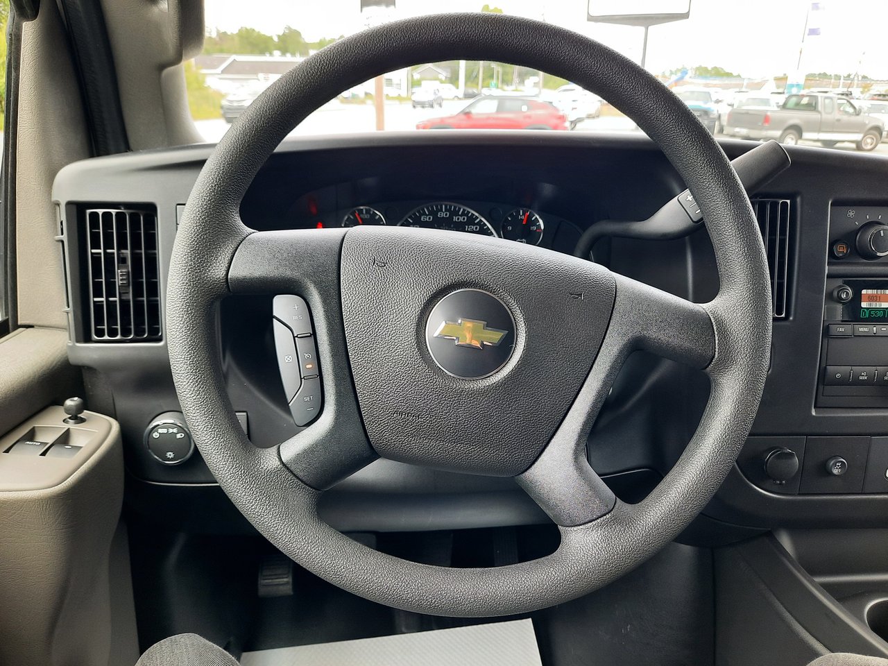 2025 Chevrolet Express Cargo 2500 WT 135''-13