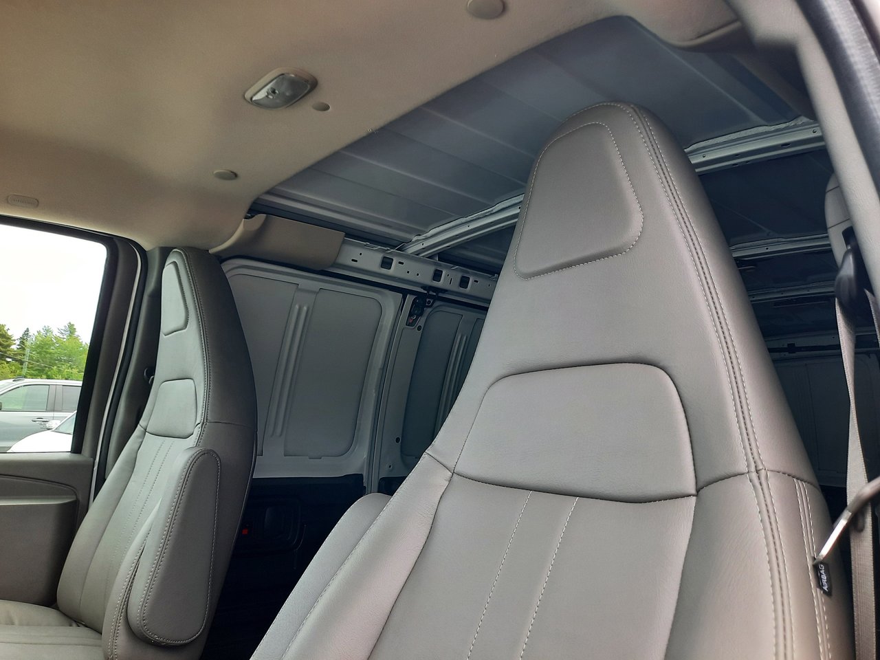 2025 Chevrolet Express Cargo 2500 WT 135''-2