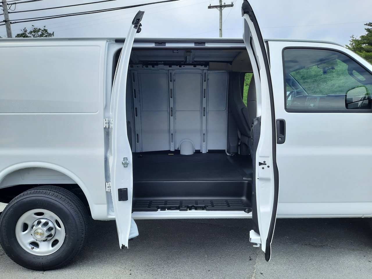 2025 Chevrolet Express Cargo 2500 WT 155''-5