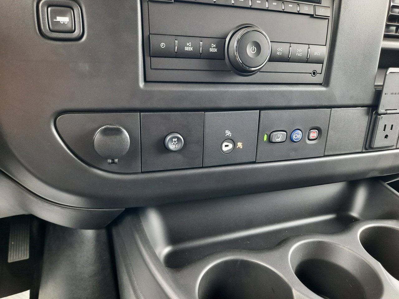 2025 Chevrolet Express Cargo 2500 WT 155''-18