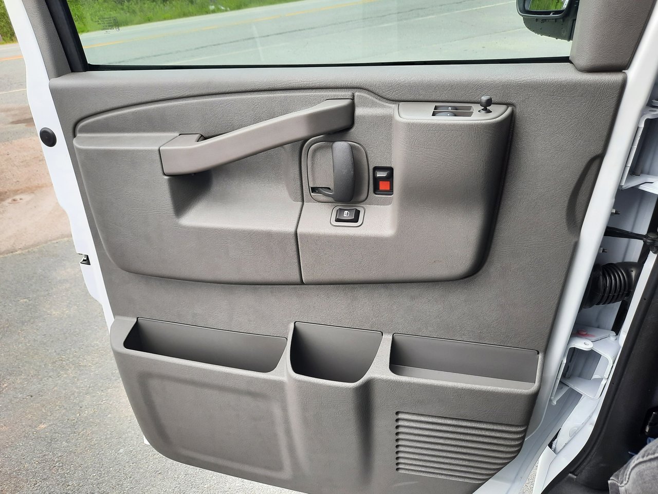 2025 Chevrolet Express Cargo 2500 WT 155''-12