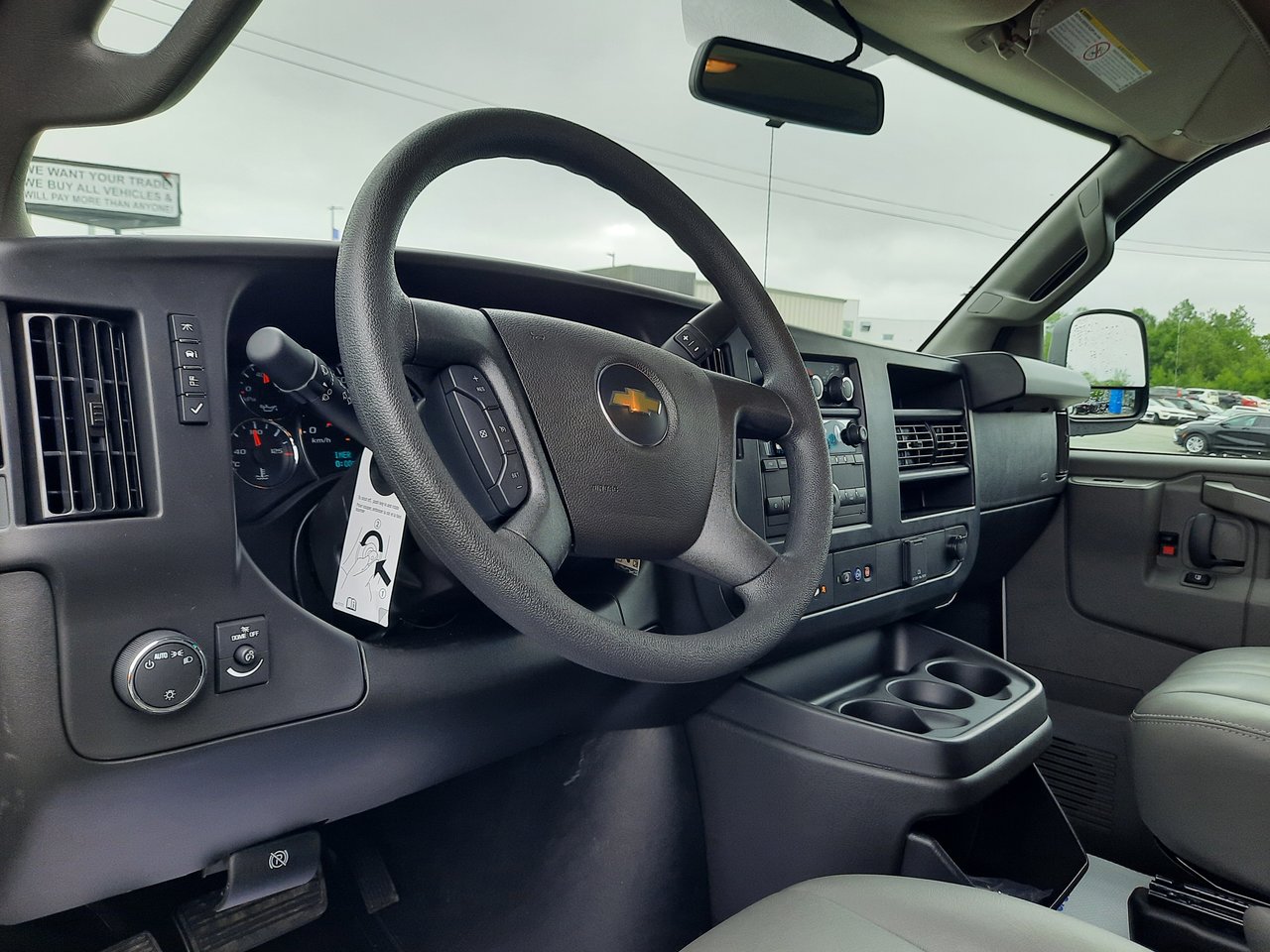 2025 Chevrolet Express Cargo 2500 WT 135''-1