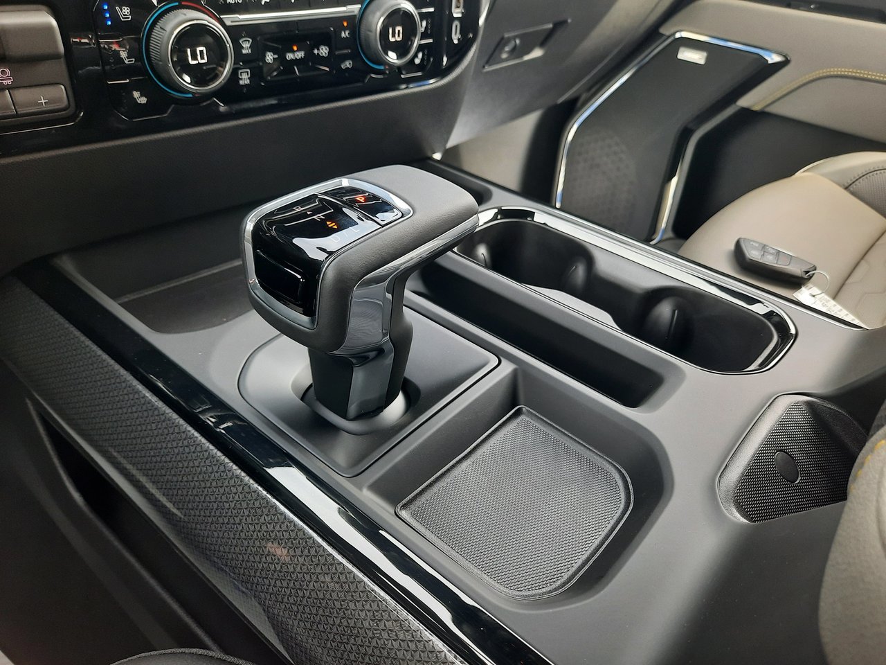 2026 Chevrolet Silverado 1500 ZR2-18