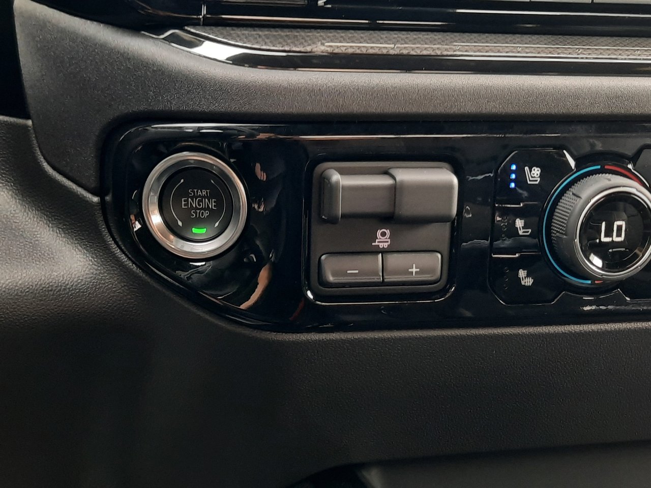 2026 Chevrolet Silverado 1500 ZR2-16