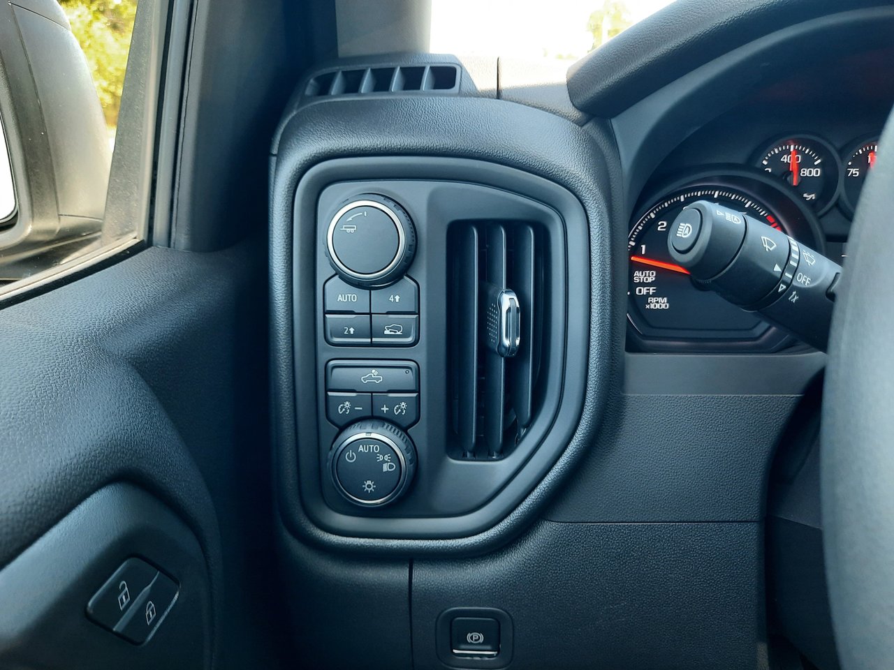 2026 Chevrolet Silverado 1500 WT-9