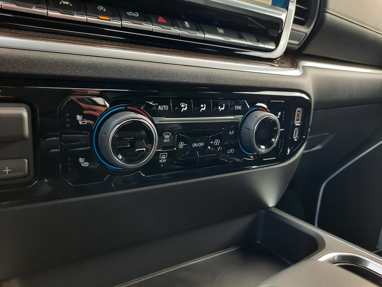 2026 Chevrolet Silverado 1500 LT-16