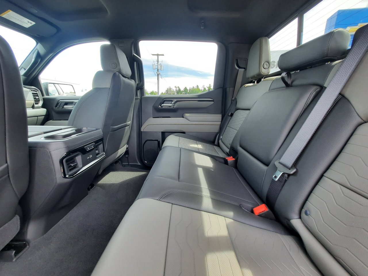 2026 Chevrolet Silverado 1500 ZR2-25