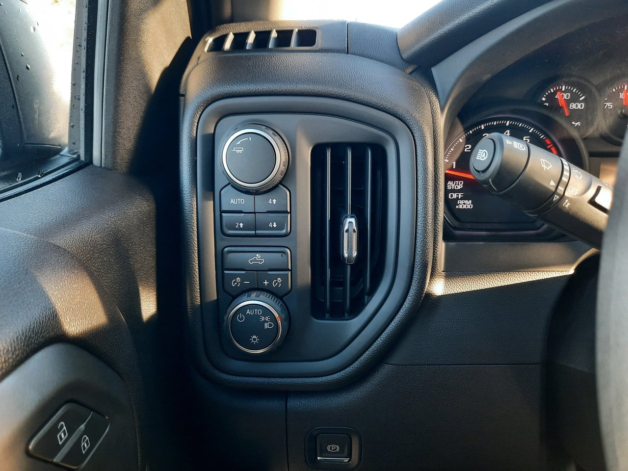 2026 Chevrolet Silverado 1500 WT-9