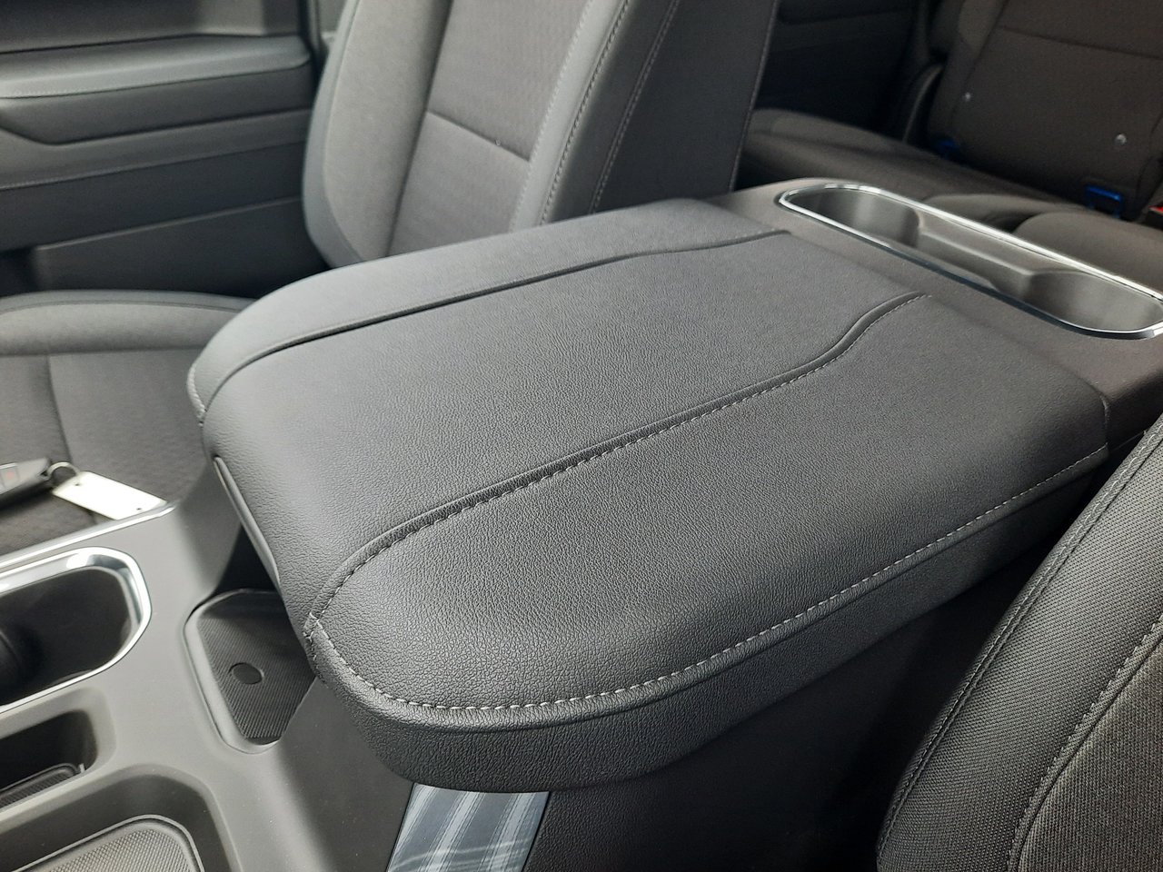 2026 Chevrolet Silverado 1500 LT-18