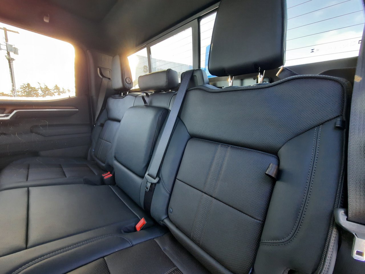 2026 Chevrolet Silverado 1500 High Country-21