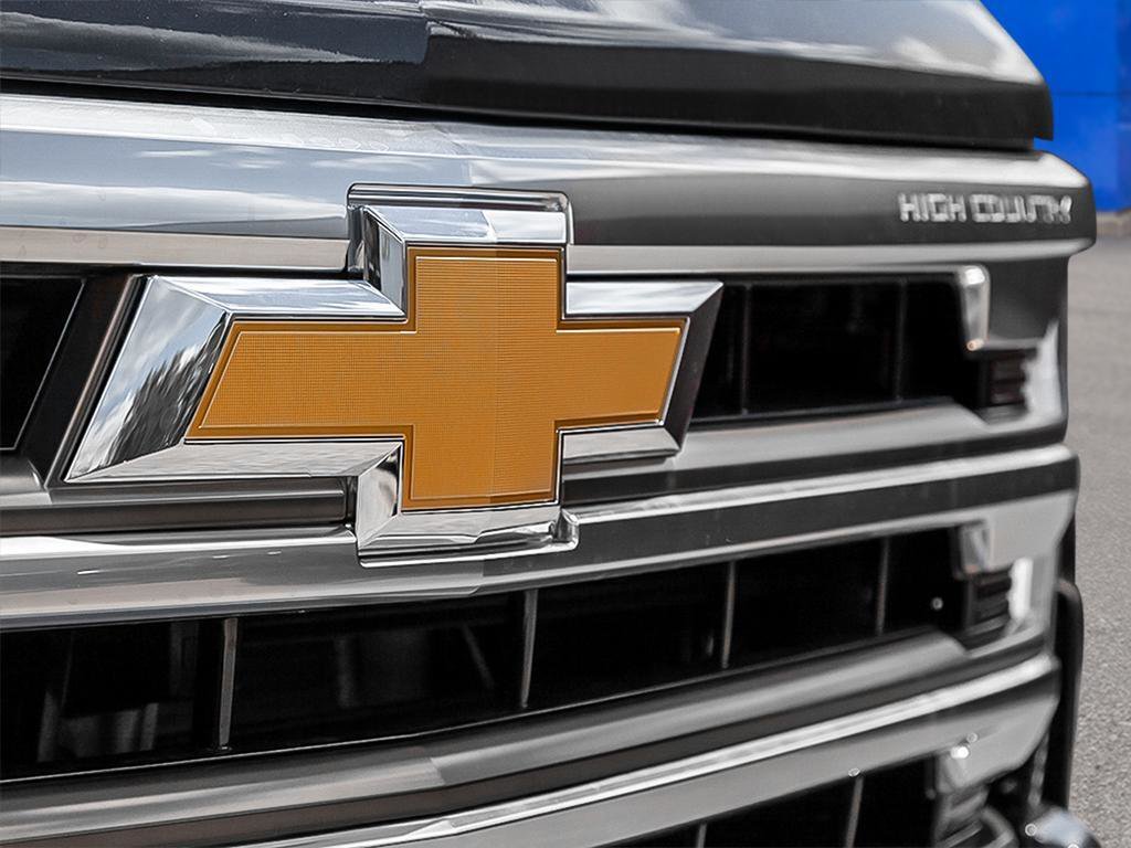 2026 Chevrolet Silverado 1500 High Country-8