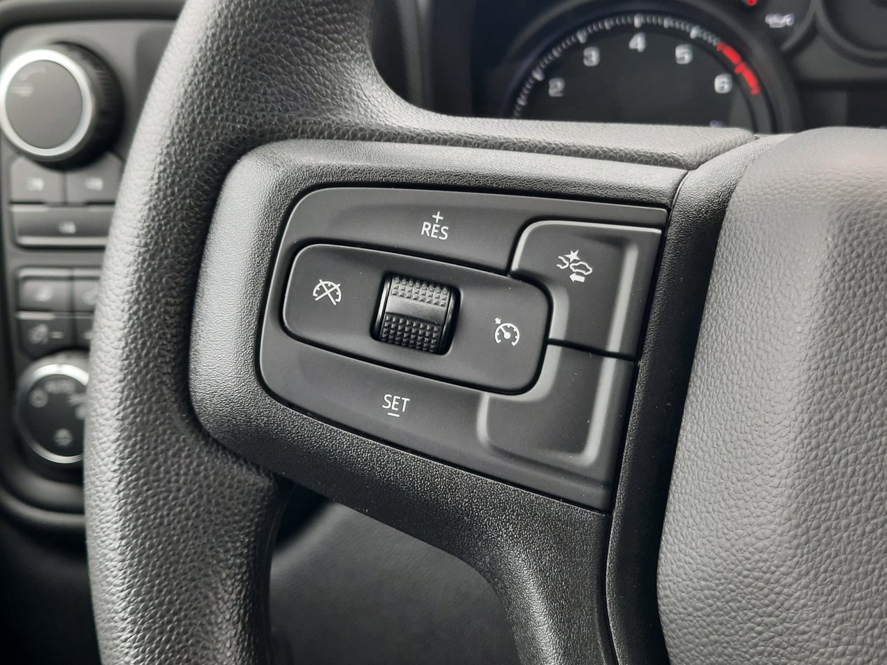 2025 Chevrolet Silverado 2500 HD CUSTOM-8