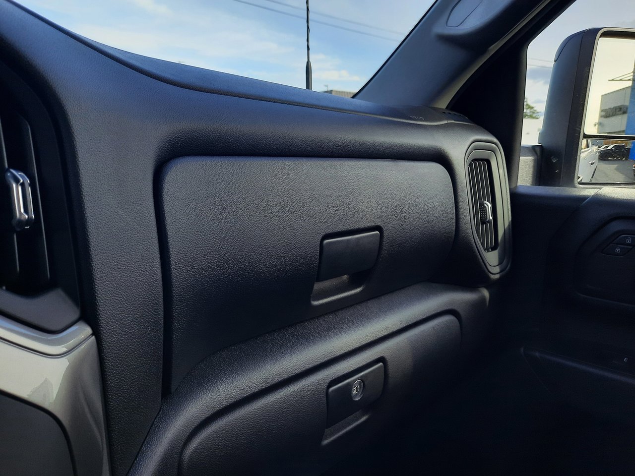 2026 Chevrolet Silverado 2500 HD CUSTOM-18