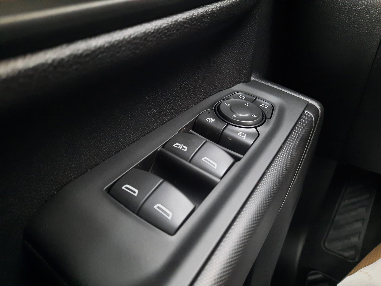 2026 Chevrolet Silverado 2500 HD CUSTOM-8