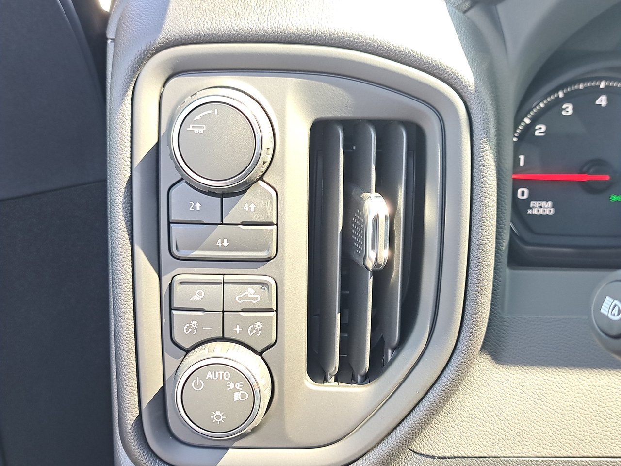 2026 Chevrolet Silverado 2500 HD CUSTOM-10