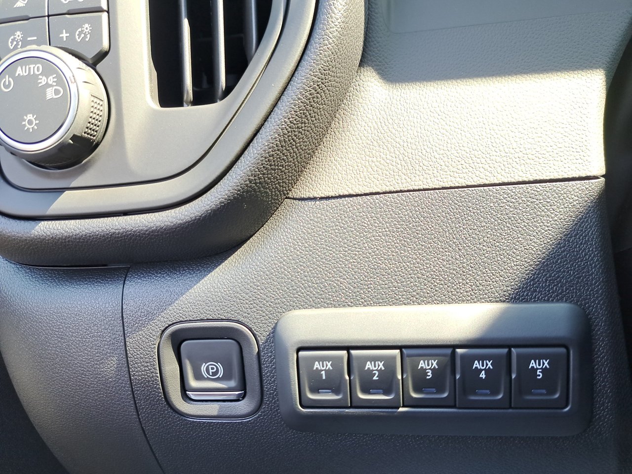 2026 Chevrolet Silverado 2500 HD CUSTOM-11