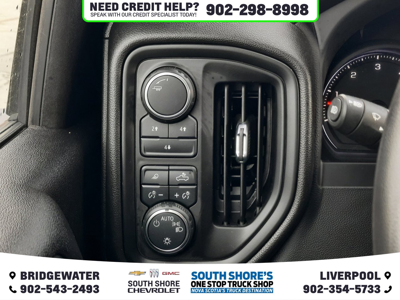 2024 Chevrolet Silverado 2500HD Custom-9