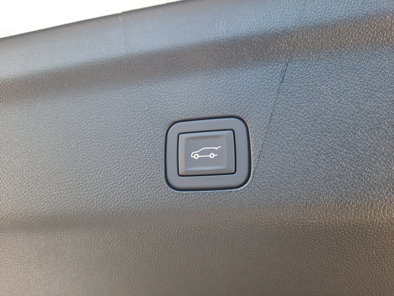 2026 Chevrolet Tahoe High Country-9