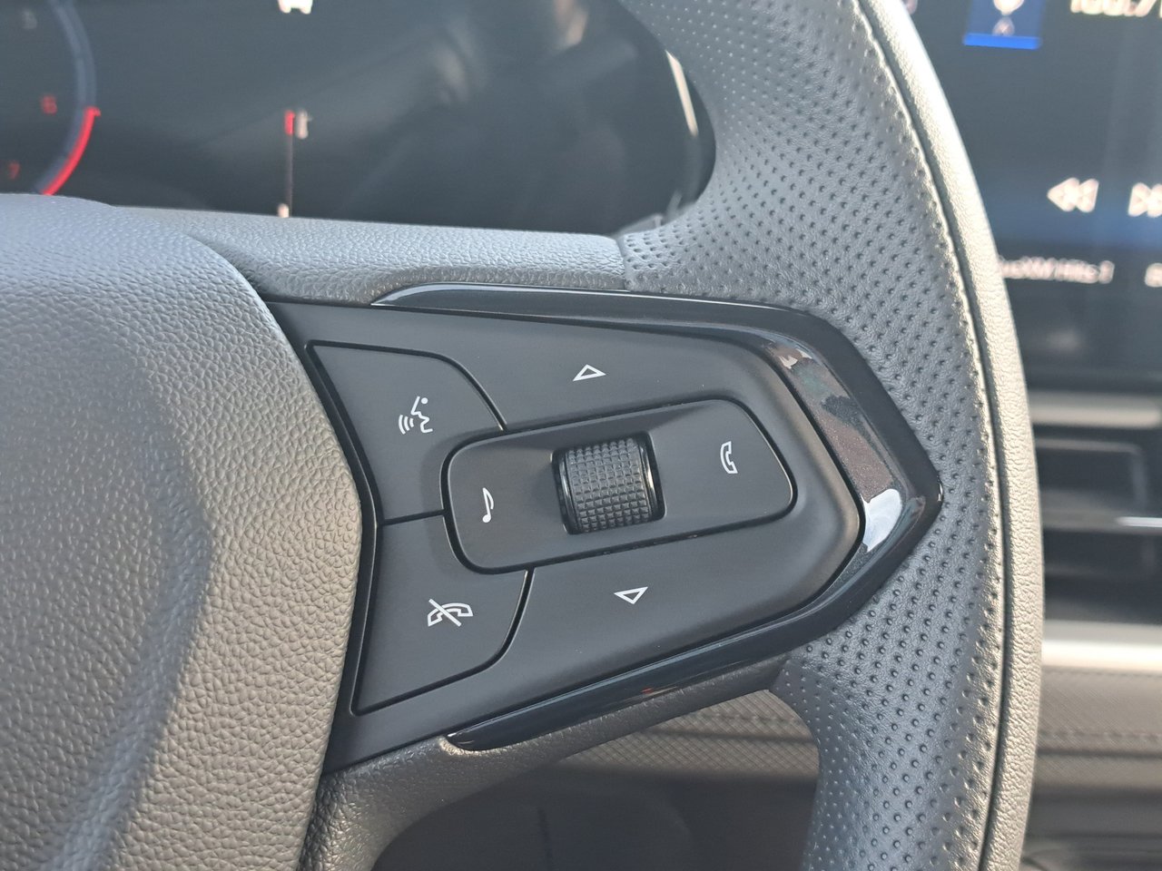 2026 Chevrolet Trailblazer LS-12