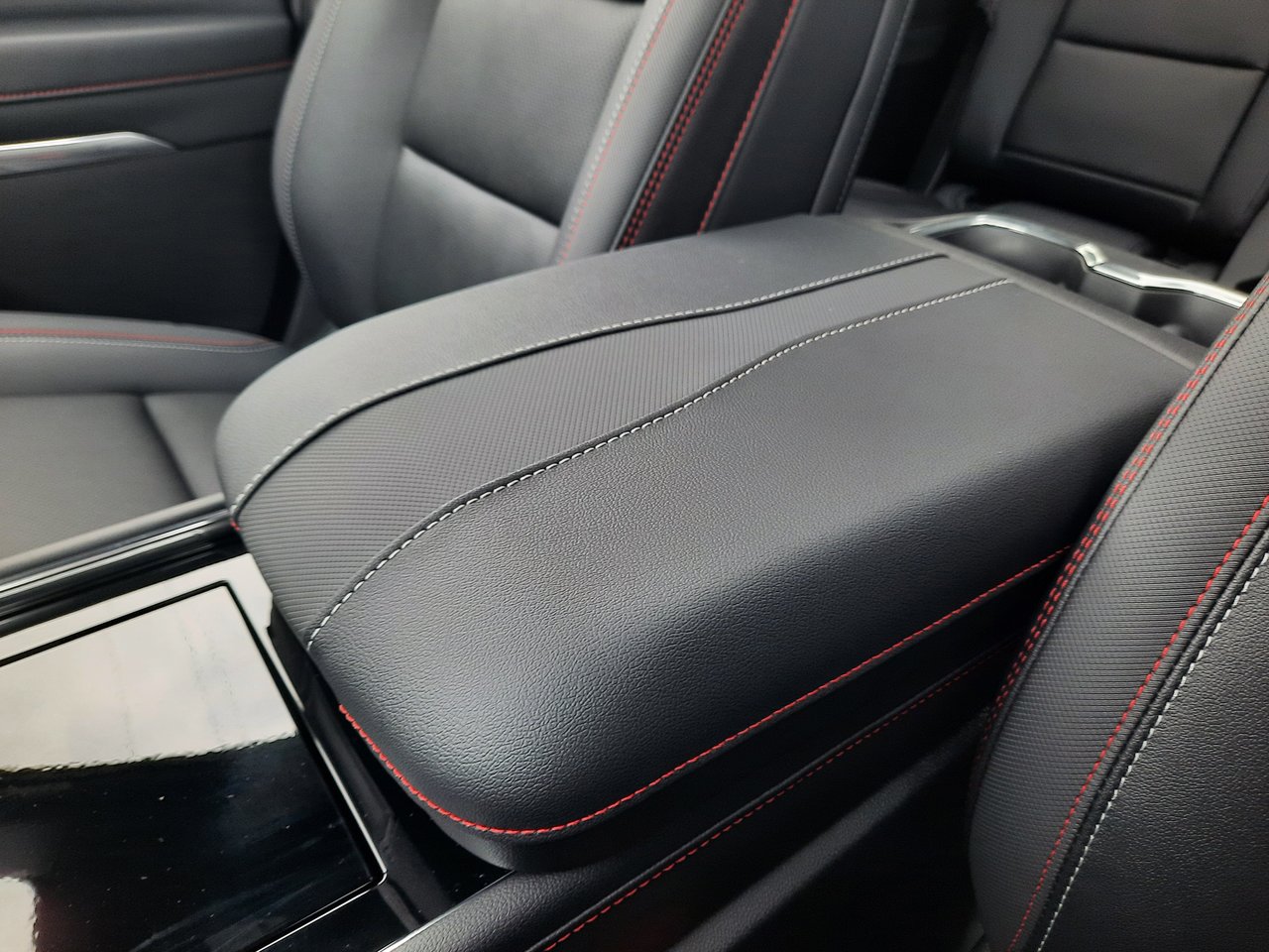 2026 Chevrolet Traverse RS-18