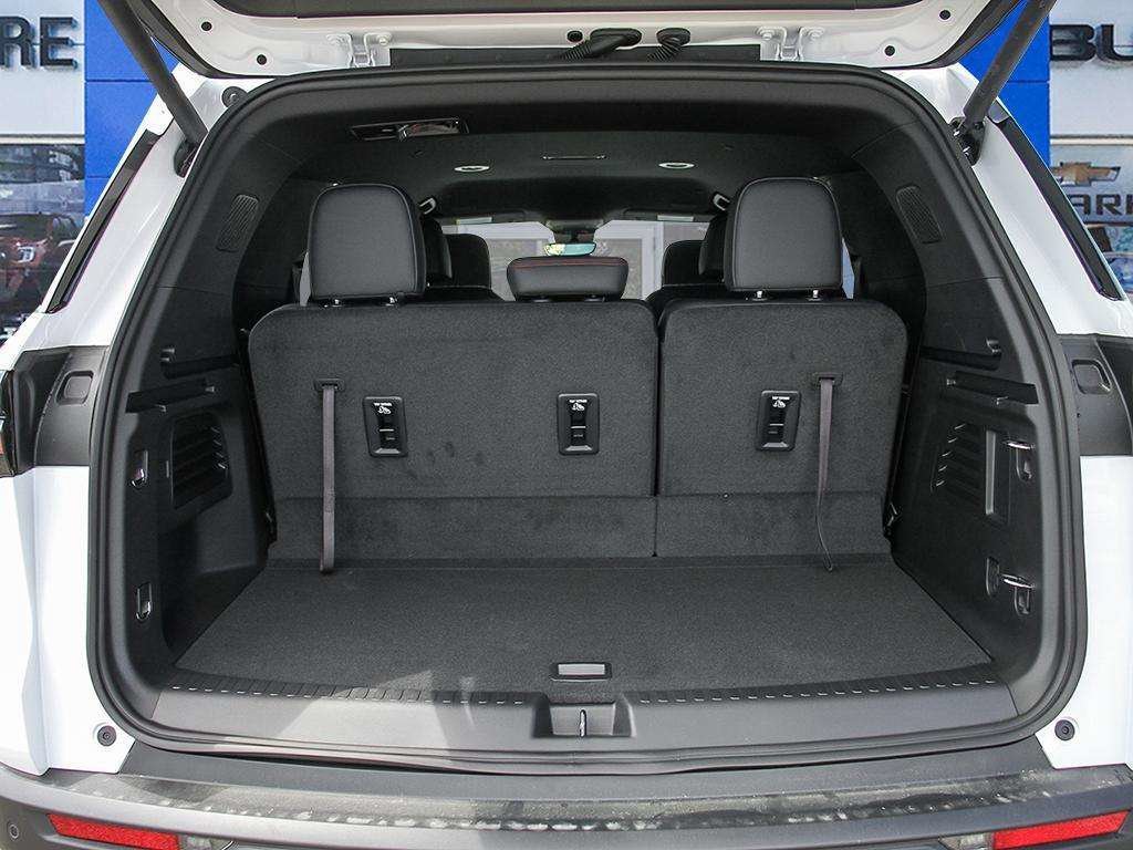 2027 Chevrolet Traverse Z71-3