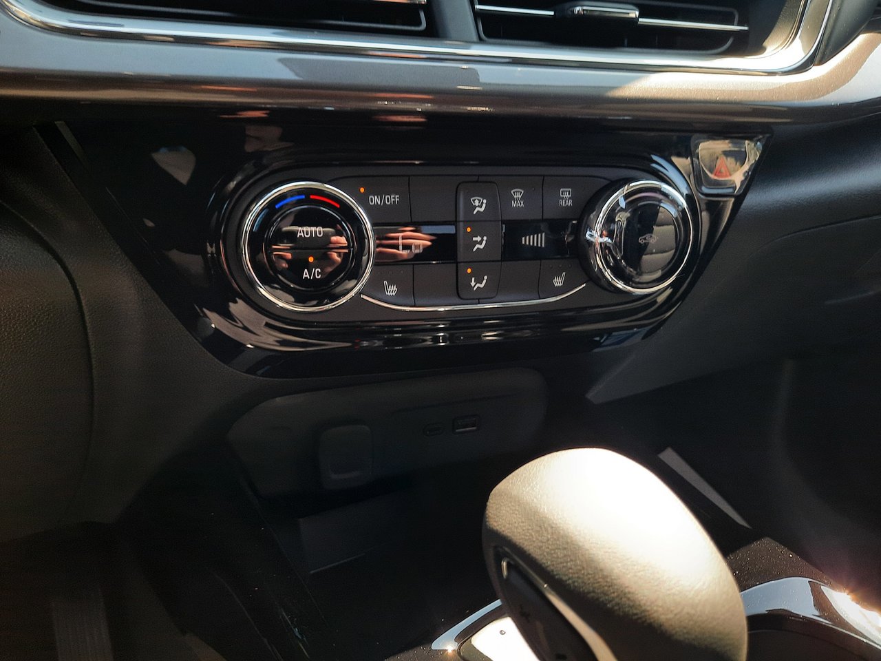 2025 Chevrolet Trax ACTIV-16